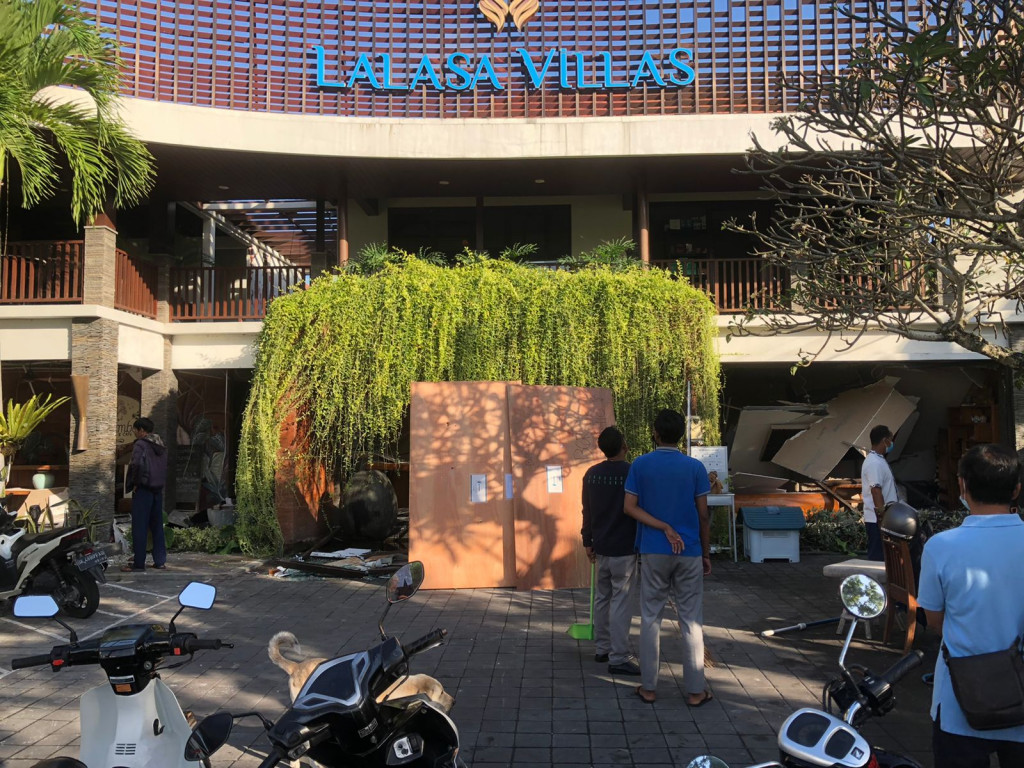 Ledakan Tabung Gas di Lalasa Villa Sebabkan Seorang Satpam Dilarikan ke Rumah Sakit